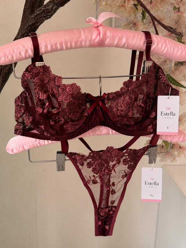 Ensemble Lingerie Florale Élégance – Soutien-Gorge Dentelle & String Assorti